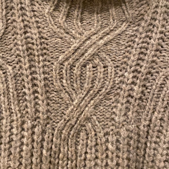 Cozy mock turtleneck sweater by aerie size XS, Soft brown color - Picture 4 of 9